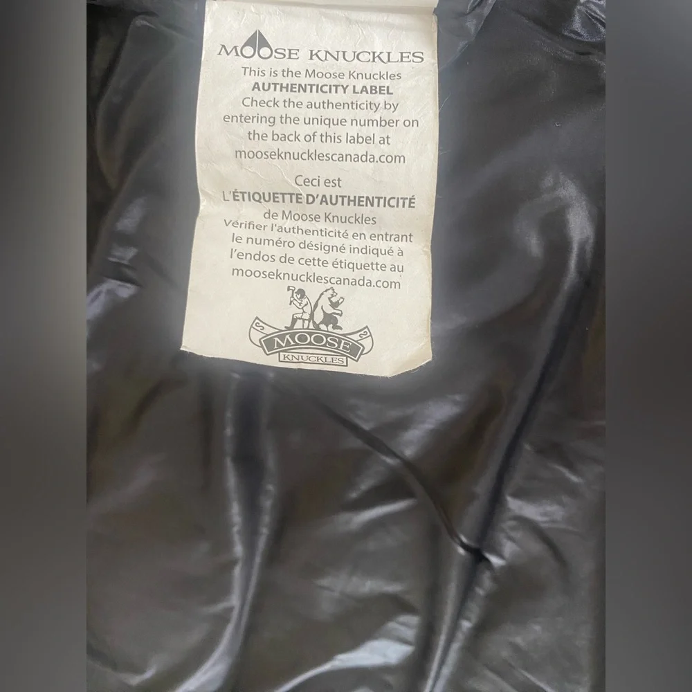 Men’s “Taylor Quilted” Moose Knuckles Winter Jacket Size Small - Picture 9 of 10